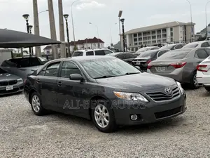 Toyota Camry 2010 Gray