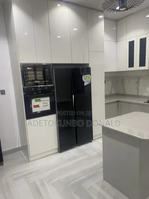 5bdrm Duplex in Ikeja Gra for rent