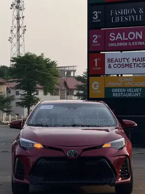 Toyota Corolla SE 4dr Sedan (1.8L 4cyl Manual) 2017 Red