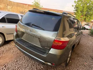 Toyota Highlander Limited 2010 Gray
