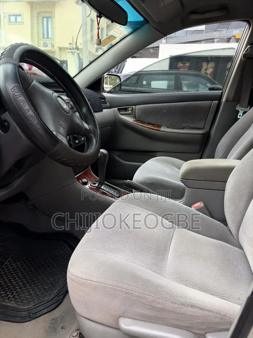 Toyota Corolla 2006 Silver