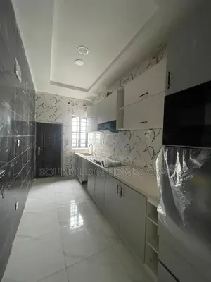 3bdrm Duplex in Ikota Lekki Lagos for rent