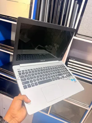 Laptop Asus A555LA 8GB Intel Core i5 HDD 500GB