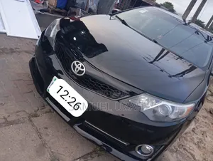 Toyota Camry XLE 4dr Sedan (2.5L 4cyl 6A) 2014 Black