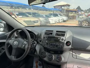 Toyota RAV4 2012 Silver