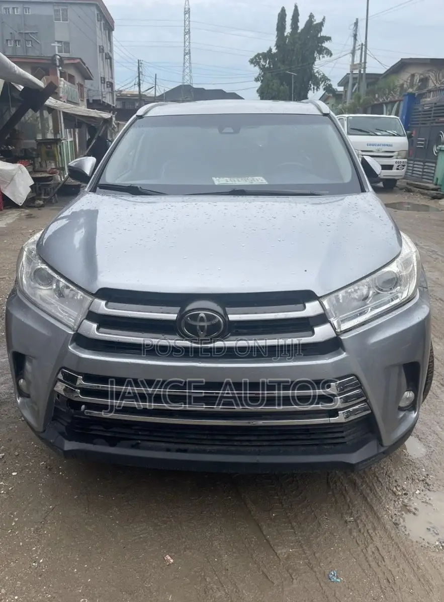 Toyota Highlander 2017 Silver