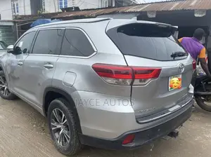 Toyota Highlander 2017 Silver