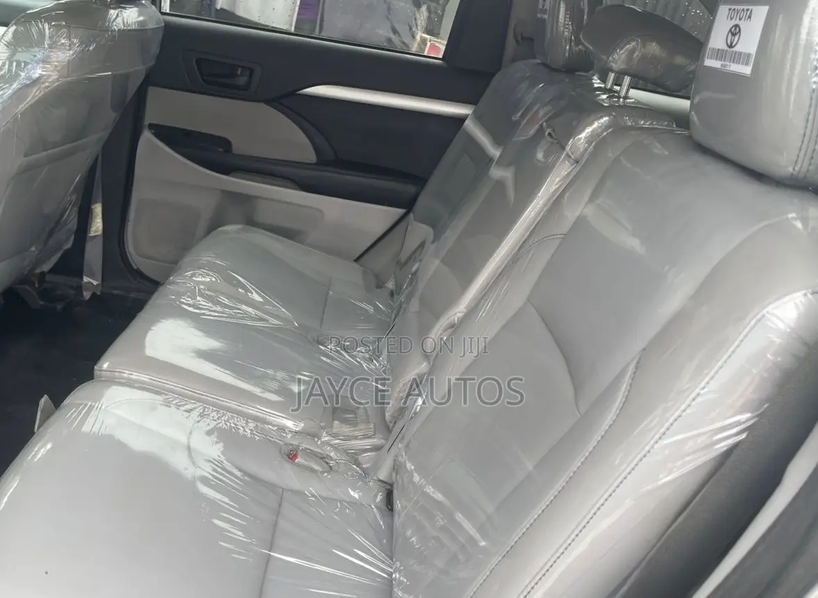 Toyota Highlander 2017 Silver