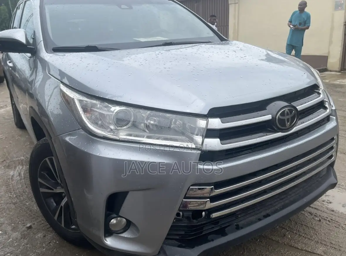 Toyota Highlander 2017 Silver
