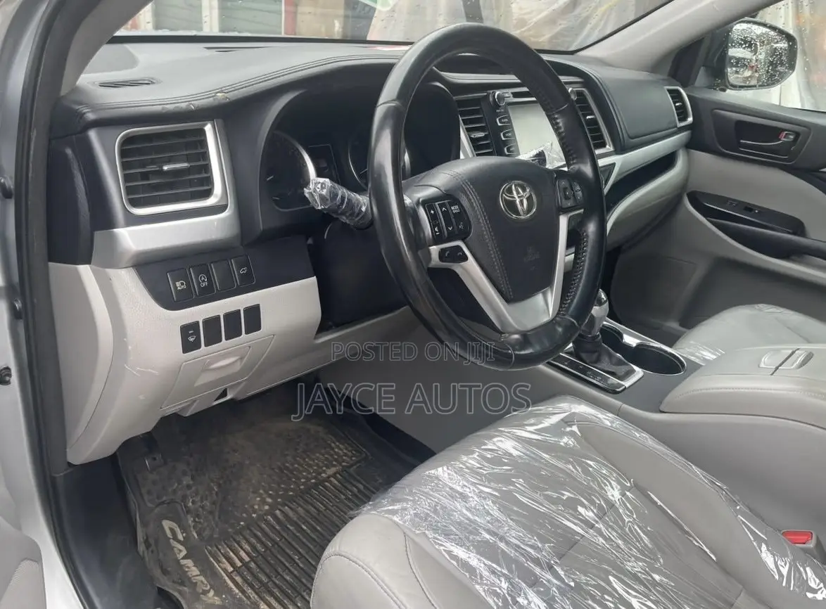 Toyota Highlander 2017 Silver