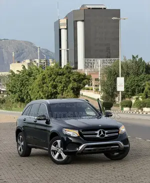 Mercedes-Benz GLC-Class 2017 Black