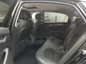 Hyundai Sonata Sport 2.0T Sedan FWD (2.0L 4cyl 6A) 2017 Black