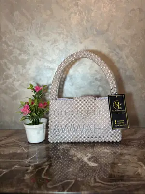 Beaded Bag ( Ivory Pearl Grace)