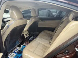 Lexus ES 2016 Brown