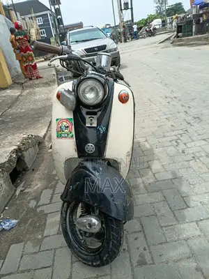 Yamaha 2023 Black