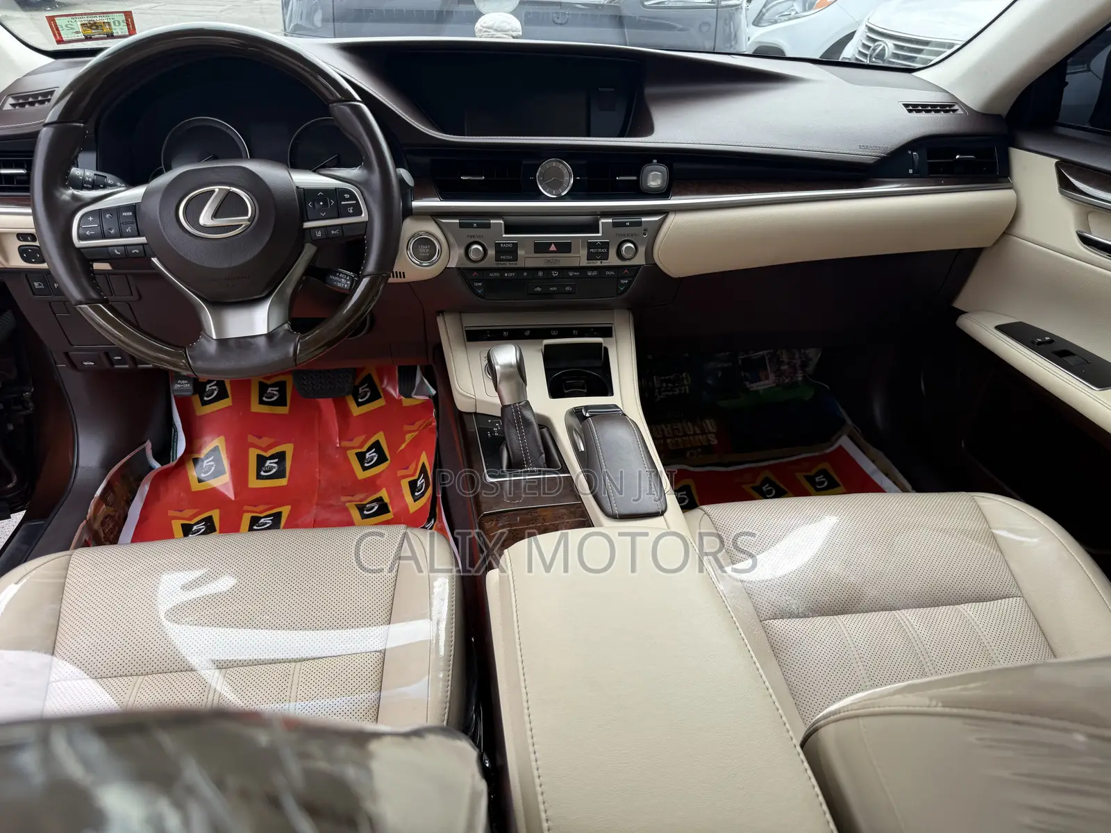 Lexus ES 2016 Brown