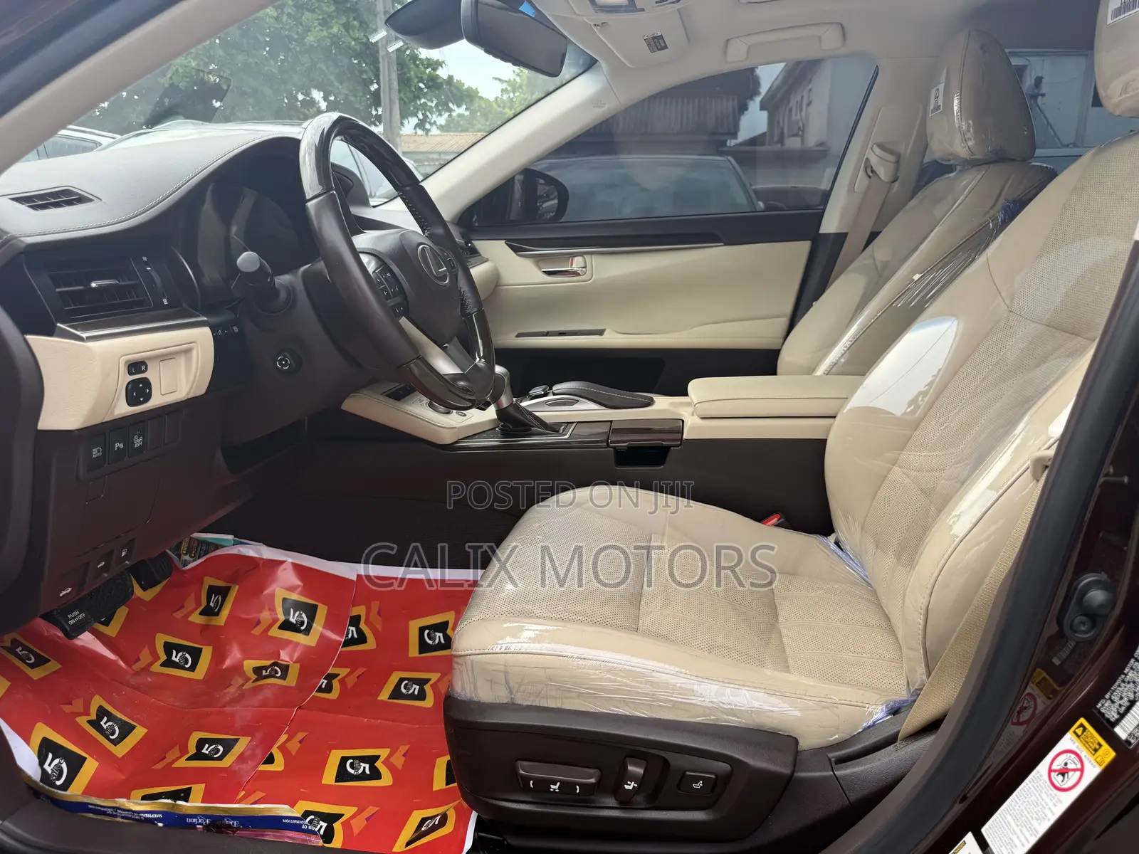 Lexus ES 2016 Brown