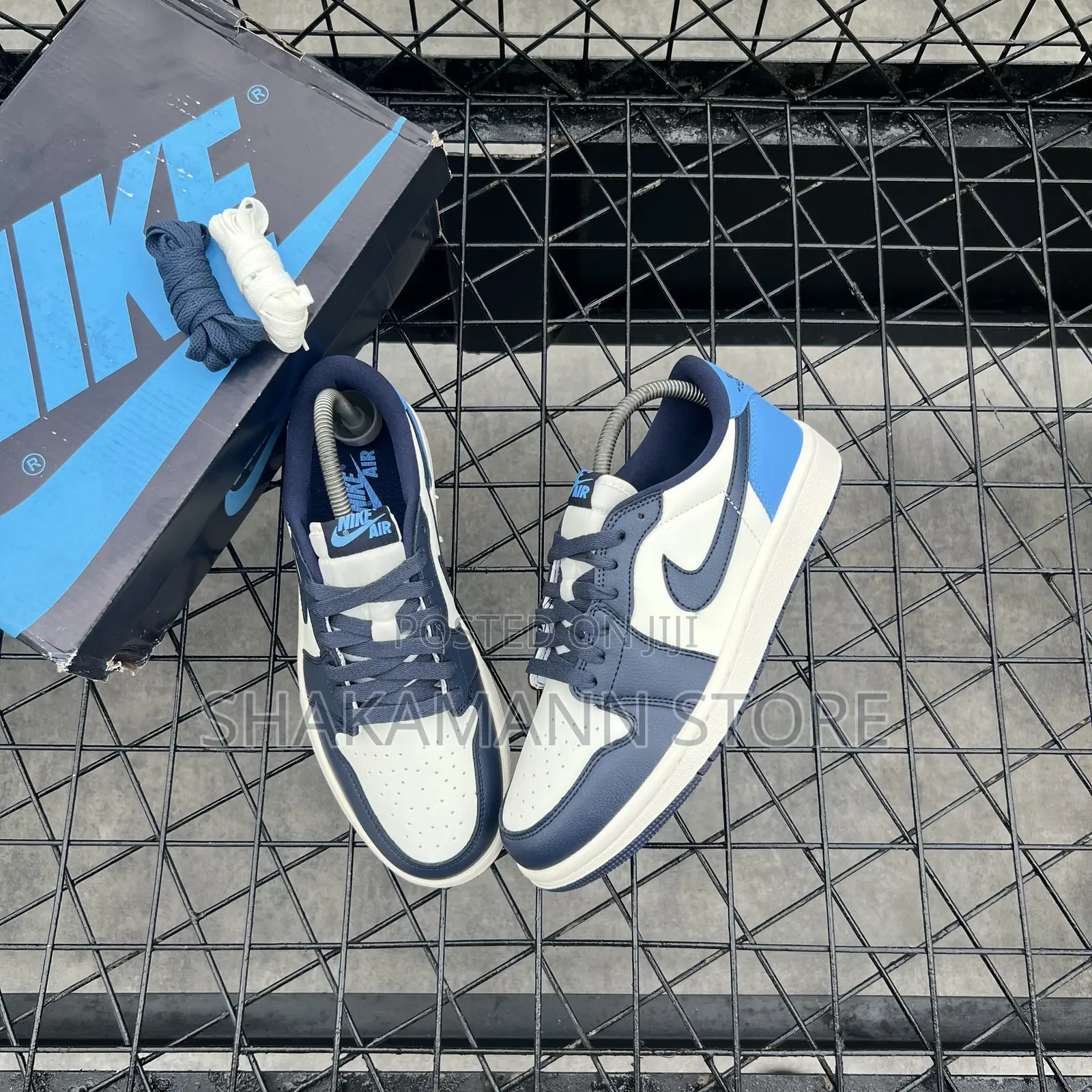 Original Jordan 1 Low Obsidian