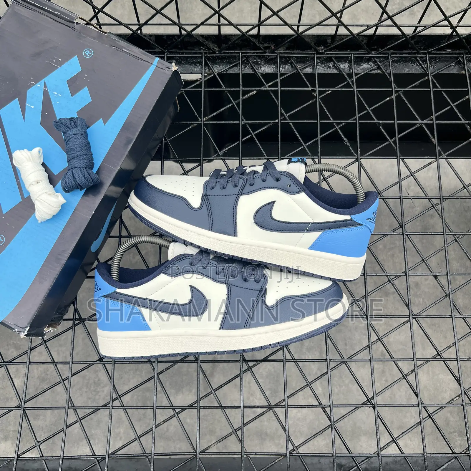 Original Jordan 1 Low Obsidian