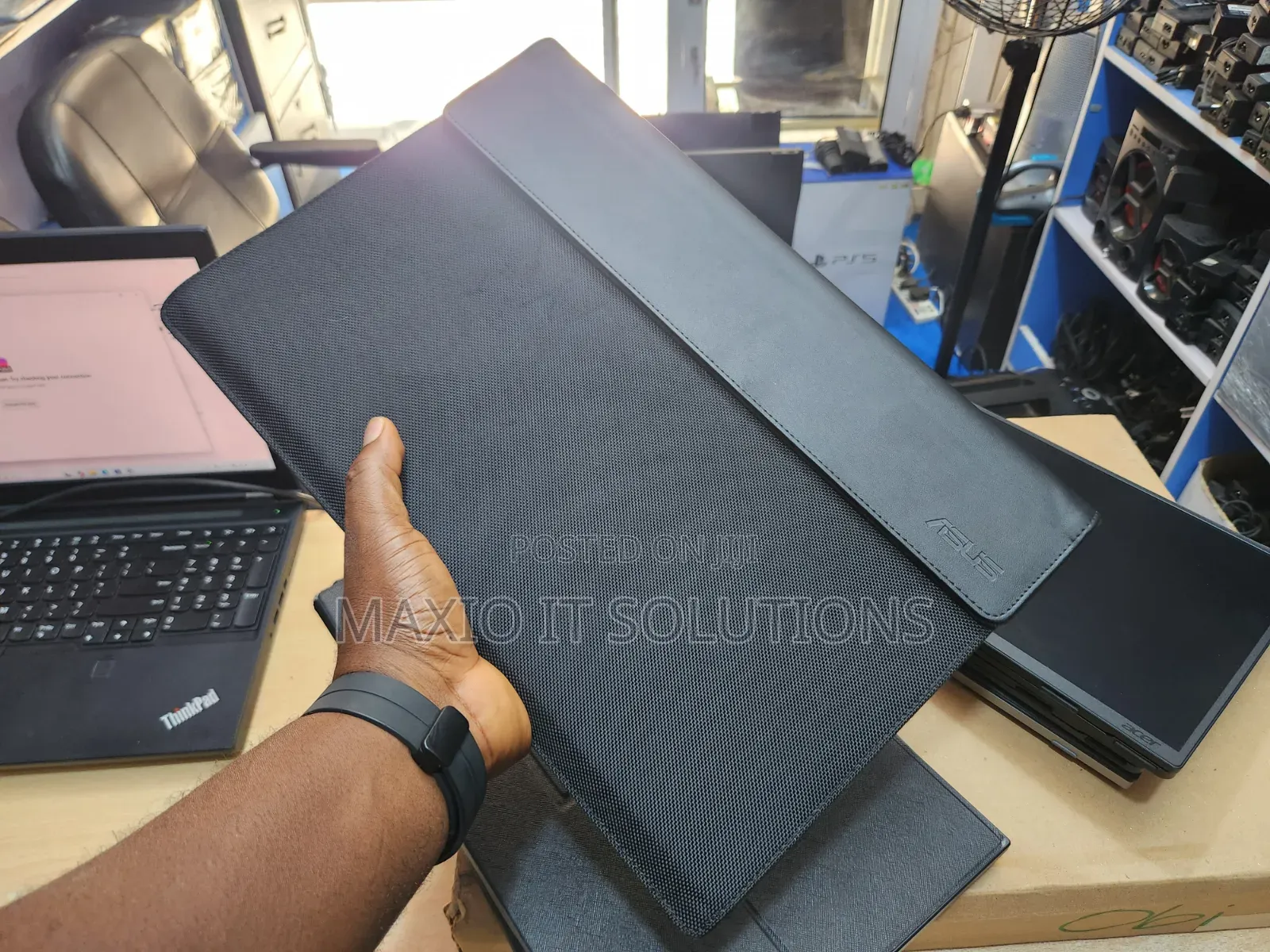 Asus Mb169b+ Portable Monitor