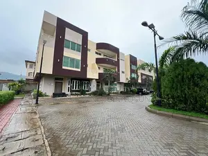 4bdrm Duplex in Katampe for sale