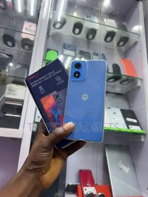 New Motorola Moto G04s 64 GB Blue