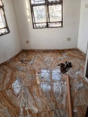 Mini Flat in In A Close, Opebi for rent