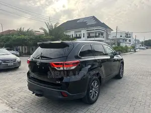 Toyota Highlander XLE 2019 Black