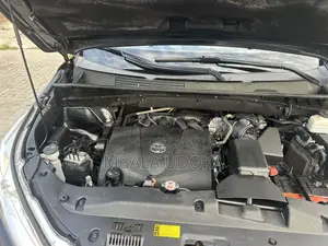 Toyota Highlander XLE 2019 Black