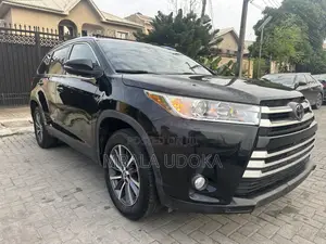 Toyota Highlander XLE 2019 Black