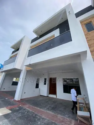 4bdrm Duplex in Ologolo for sale