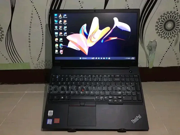 Laptop Lenovo ThinkPad E580 8GB Intel Core i5 SSD 256GB
