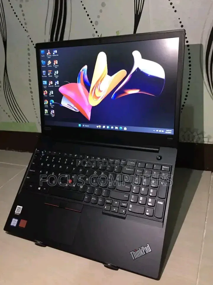 Laptop Lenovo ThinkPad E580 8GB Intel Core i5 SSD 256GB