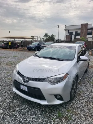 Toyota Corolla LE Eco Premium 4dr Sedan (1.8L 4cyl CVT) 2015 Silver