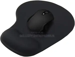 Ergonomic Mouse Pad With Gel Wrist Support
