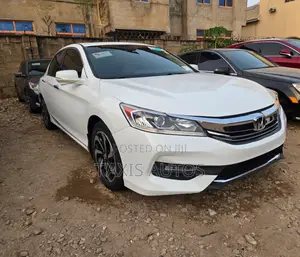 Honda Accord EX-L V6 4dr Sedan FWD (3.5L 6cyl 6A) 2017 White
