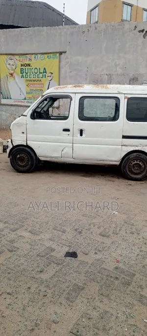 Suzuki APV Minibus 2010 White