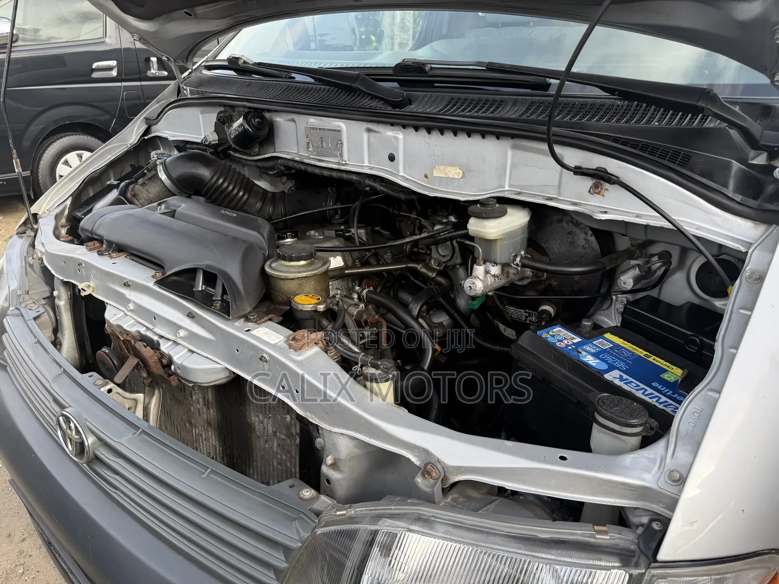 Toyota HiAce 2005 Grey