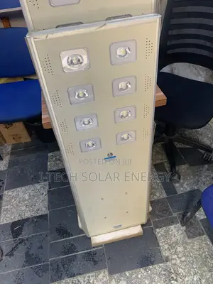 8eye Wakatek Solar Industrial Street Lights