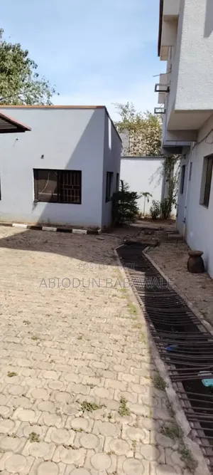 6bdrm Duplex in Wuse 2 Abuja for rent