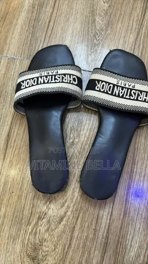 Women Thrift Slippers