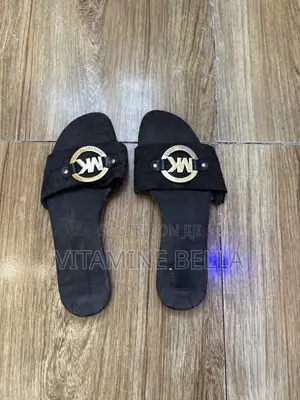 Women Thrift Slippers