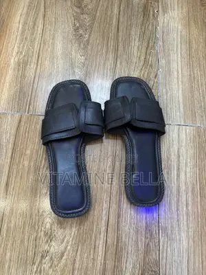 Women Thrift Slippers