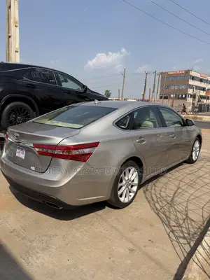 Toyota Avalon 2014 Gold