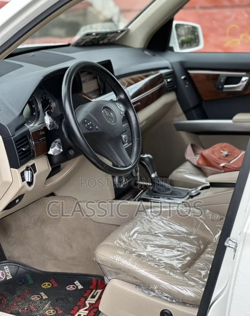 Mercedes-Benz GLK-Class 2011 White