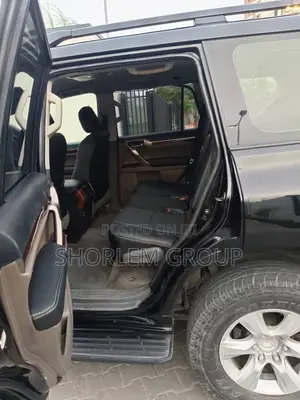 Toyota Land Cruiser Prado 2012 Black