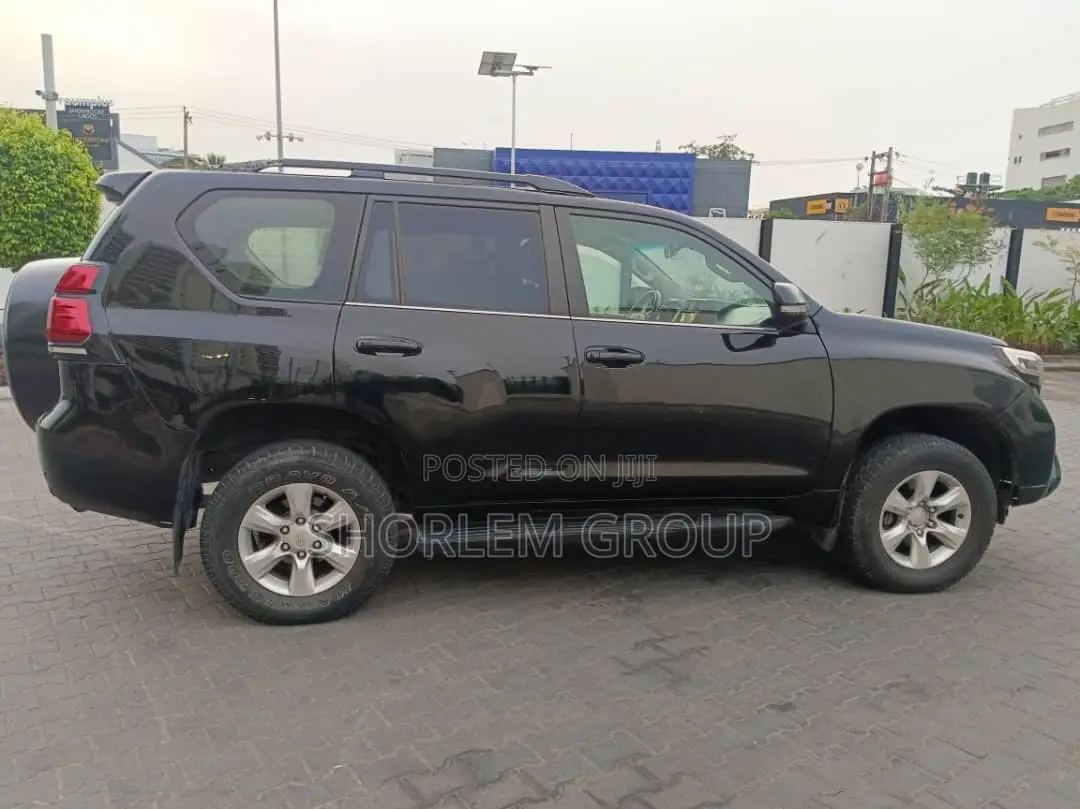 Toyota Land Cruiser Prado 2012 Black