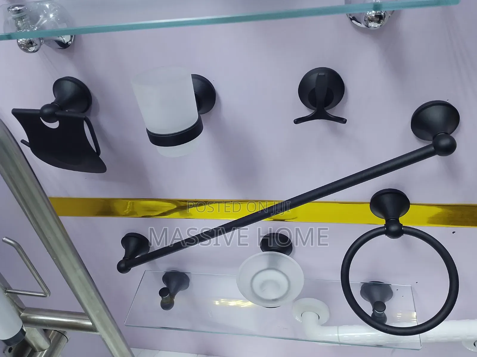 Executive Bathrooms Accessories