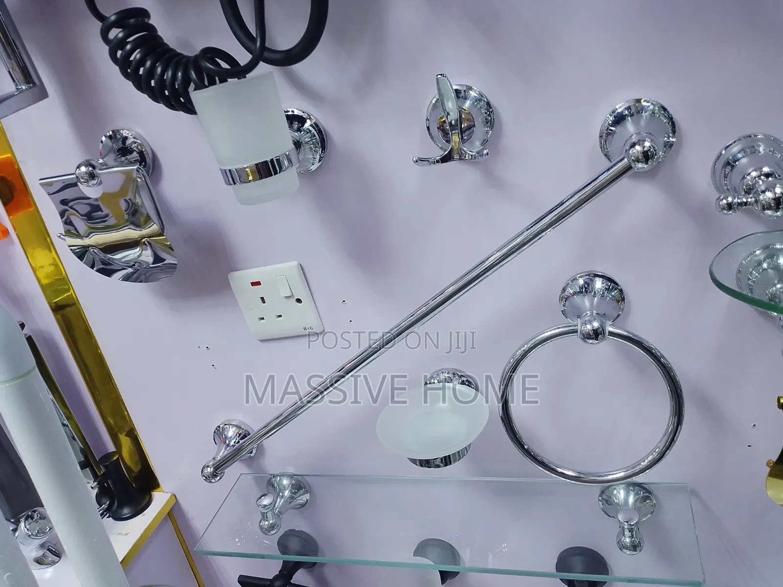 Executive Bathrooms Accessories