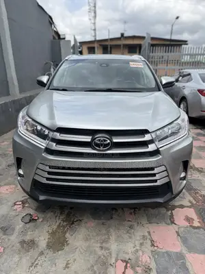 Toyota Highlander Limited 2019 Gray